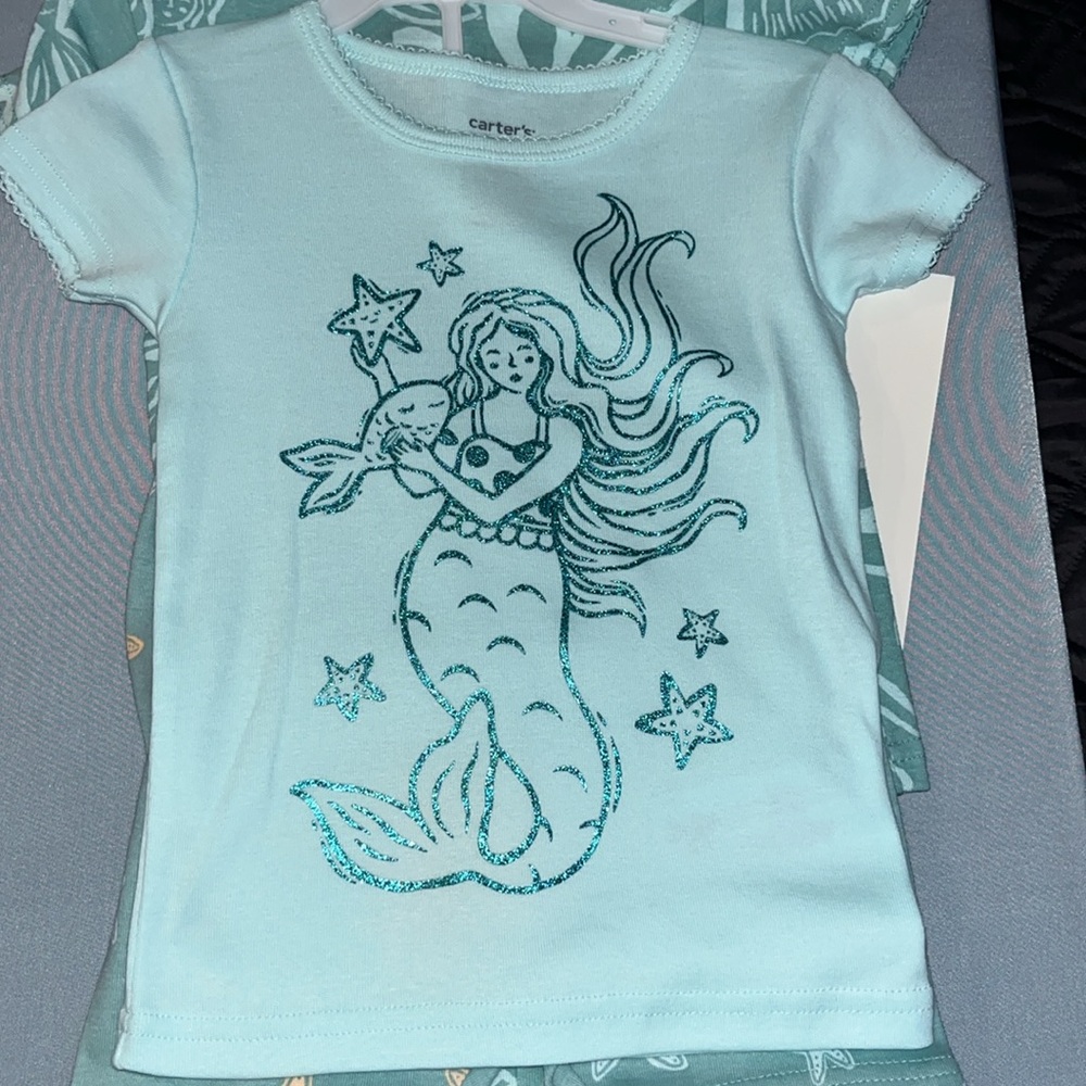 Adorable mermaid four piece short set made by carters size 2T